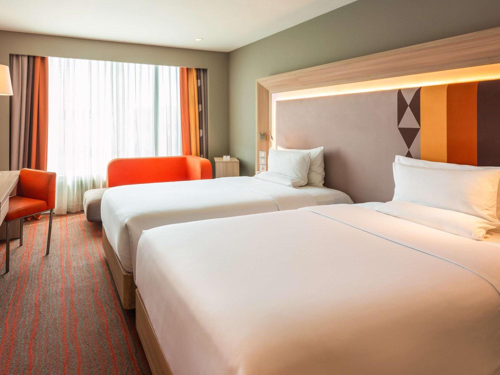 Novotel Manila Araneta City Hotel Quezon City Extérieur photo